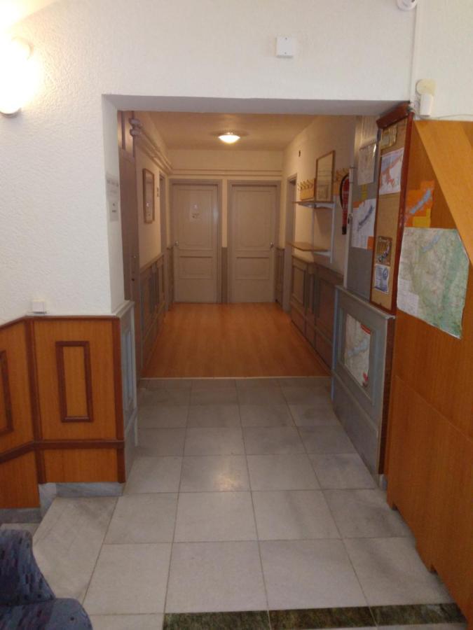 Francoise Szallo Balatonlelle Buitenkant foto