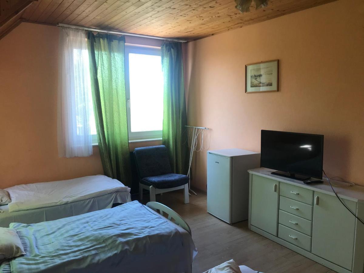 Francoise Szallo Balatonlelle Buitenkant foto