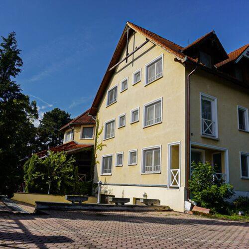 Francoise Szallo Balatonlelle Buitenkant foto